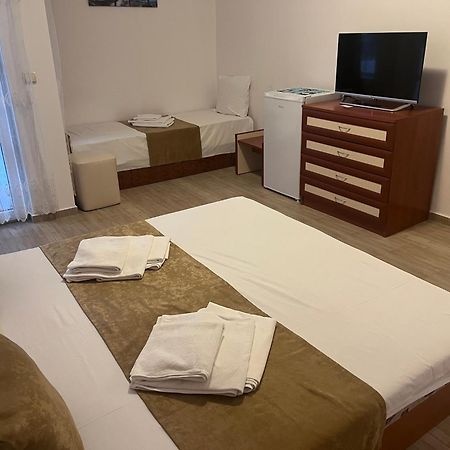 Къща За Гости Canavan'S Ravda Buitenkant foto